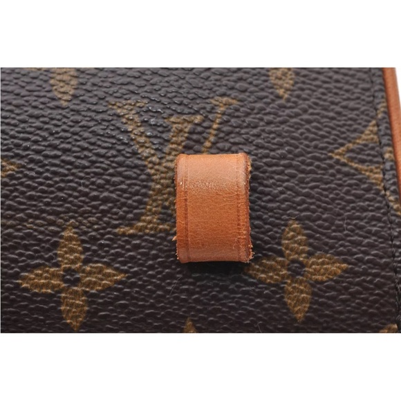 Auth Louis Vuitton Monogram
Pochette Florentine Pouch
Waist Bag M51855 - Picture 8 of 15